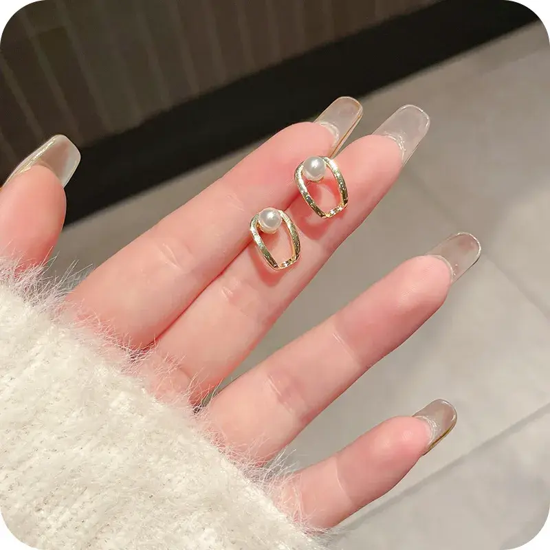 Pearl Stud Earrings - FY0235